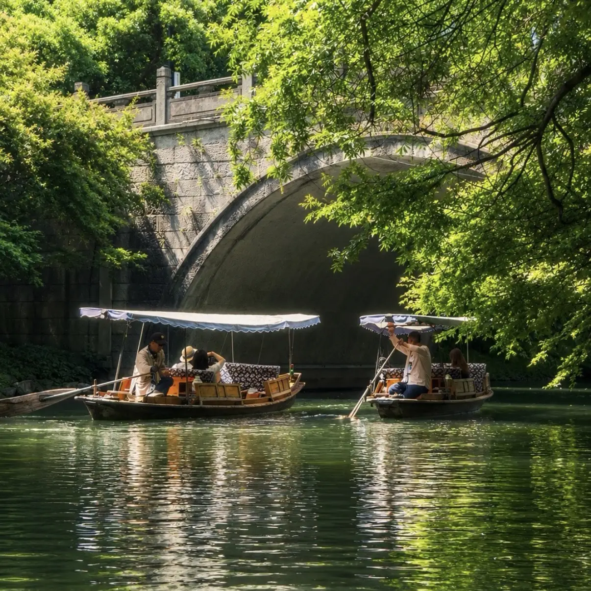 West Lake cultural experience in Hangzhou